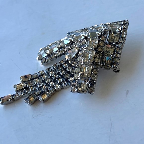 Kramer Chevron Ornate Rhinestones Brooch with Dangles - Picture 4 of 9